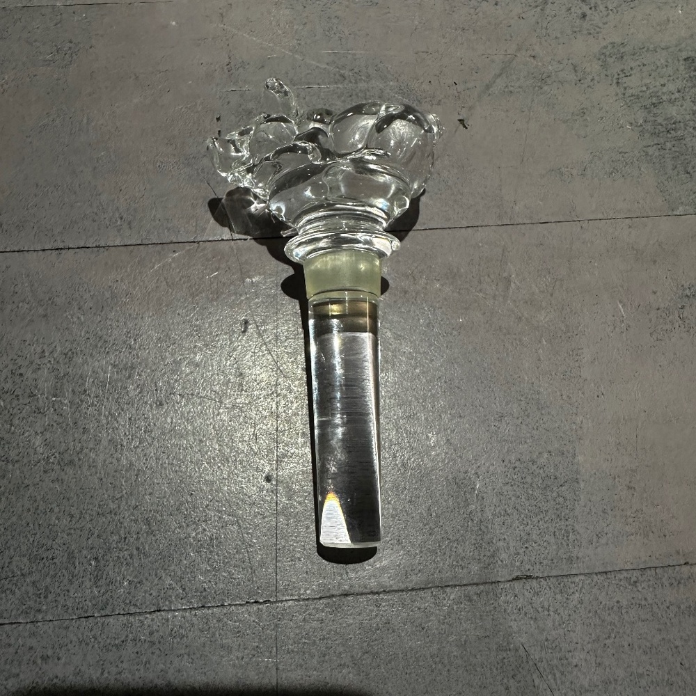 Anthropologie piggy bottle stopper glass